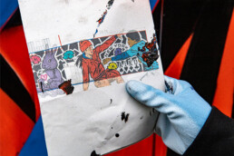 Detailaufnahme eines Ausdrucks mit Entwurfsansicht des Fassadenmotivs von Lady Aiko nach Martha-Cooper-Motiven.